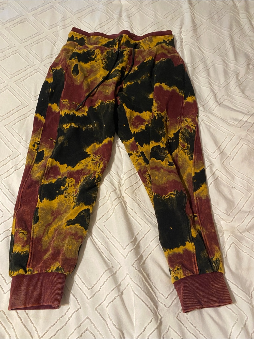 Joy Lab Maroon, Mustard & Black Tie-Dye Womens Jogger Pants